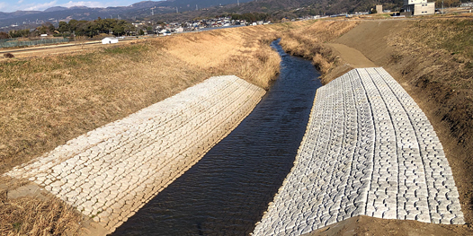 令和6年度　柿沢川長崎地区その2護岸工事