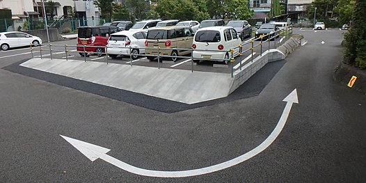  ﾗﾌｫｰﾚ伊東温泉 湯の庭 駐車場整備工事
